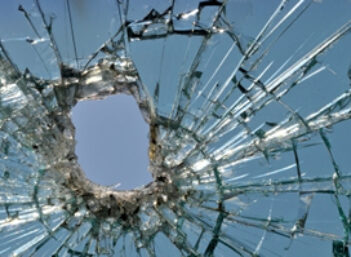 BrokenWindows_0