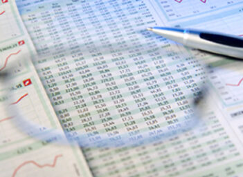 glasses-pen-newspaper_102313_2