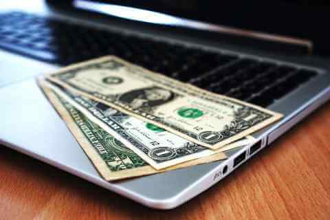 Betterment vs Acorns: Which Robo Advisor Is Right for You?