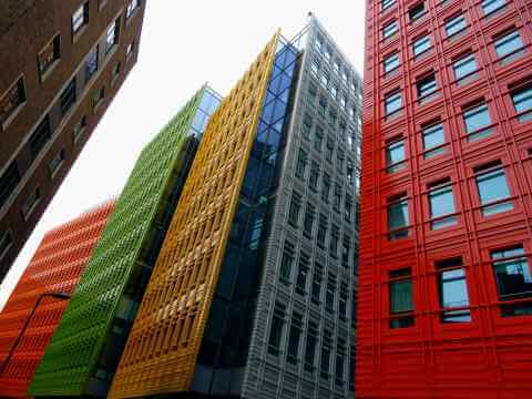 REITs vs Real Estate Crowdfunding: Which Is Best for Investors in 2022?