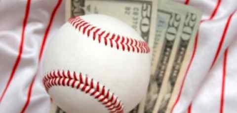 012913-baseball-money_0.jpg